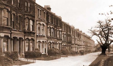 Josephine Avenue in the 1930's with the old Oak Tree.